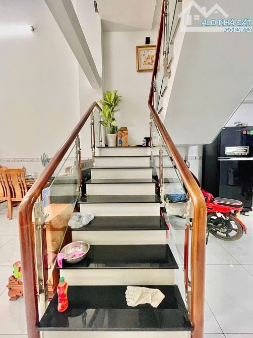 ✨ HXH 48M2 (Ngang 4M x Dài 12M). Kết cấu: Trệt Lửng 1 Lầu + sân thượng (3PN, 3WC) - 5.2 Tỷ - 6