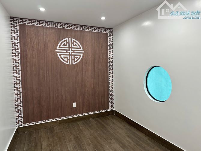 Mình bán nhà phố Thiên Lôi - Hải Phòng  - Diện tích gần 50m2 - Nhà 4 tầng có sân cổng - 6