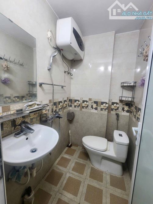 BÁN NHÀ BÙI NGỌC DƯƠNG – QUẬN HAI BÀ – NGÕ 3 GÁC THÔNG TỨ TUNG – 2 THOÁNG TRƯỚC SAU – CÁCH - 6