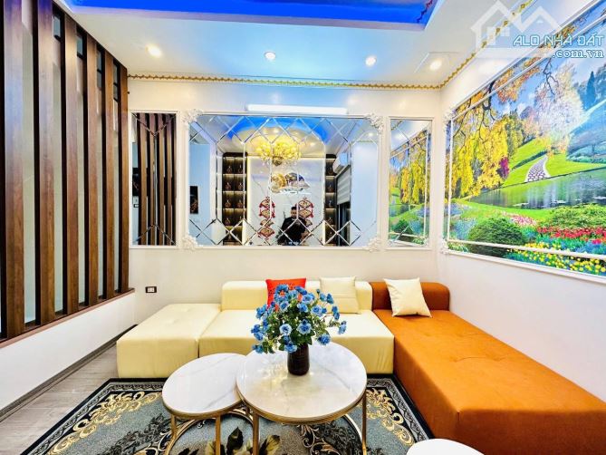 SIÊU HIẾM QUẬN HAI BÀ TRƯNG-NGÕ Ô TÔ -THÔNG HAI ĐẦU-VỊ TRÍ SIÊU ĐẮC ĐỊA - NHỈNH 10 TỶ - 6
