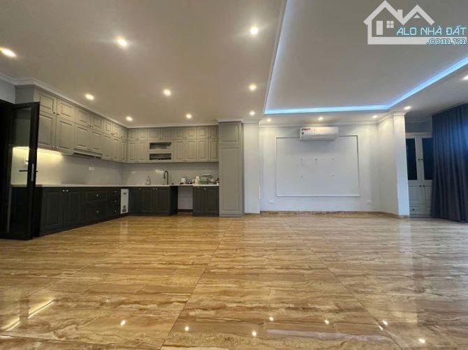 PHỐ HUỲNH THÚC KHÁNG - NGUYÊN HỒNG - TÒA BUILDING 2 MẶT TIỀN 10M & 7M - 80M2 - 8 TẦNG - 6