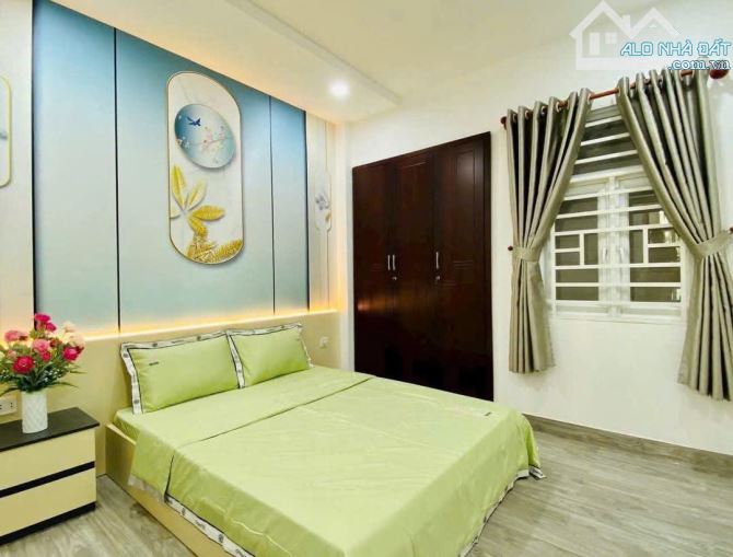 Chủ gấp bán nhà 4 tầng đường xe hơi 5m Bùi Quang Là Gò Vấp dt 50m2 giá bán 5,99 tỷ - 6