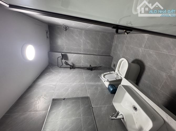Nhà ở phố Trần Khát Chân- Hai Bà Trưng- 5T thang máy- dt: 35m- mt: 4.2m - 7