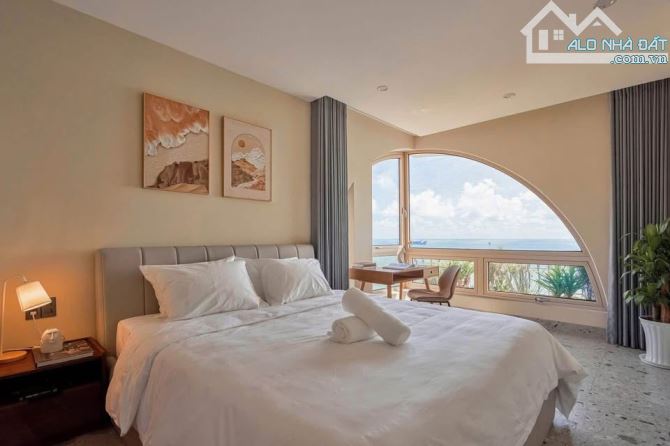 🌟 ✨ BÁN BIỆT THỰ ĐẲNG CẤP VIEW BIỂN BÃI TRƯỚC - GIÁ 40 TỶ - DÒNG TIỀN 150TR/THÁNG - 7