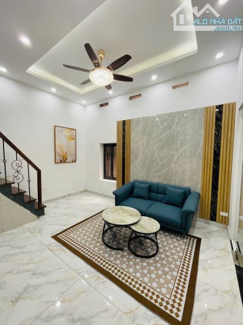 Bán nhà mặt phố Khương Thượng, 30mx3 tầng, giá 6.9, kinh doanh đa dạng, lô góc 3 thoáng - 8