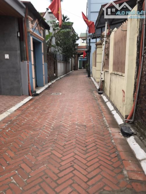 BÁN ĐẤT TẠI ĐÔNG HỘI, ĐÔNG ANH, GIÁ CỰC CHẤT 3.35 TỶ, 32M2, NGÕ THÔNG Ô TÔ