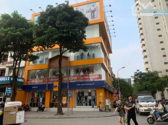 Bán nhà lô góc mặt phố Nguyễn Văn Huyên 3 tầng 90m2 MT 7.5m xây building cho thuê KD đỉnh