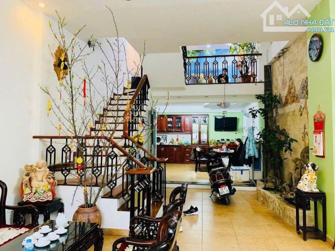 TRƯƠNG ĐỊNH - QUẬN HOÀNG MAI – MẶT NGÕ TO NHƯ PHỐ - 3 OTO TRÁNH - KINH DOANH – Ô TÔ VÀO TẬ
