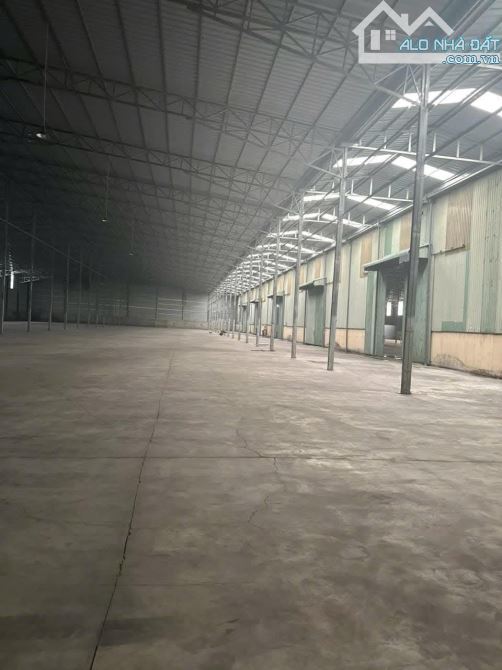 Cho thuê 2 kho xưởng 1000m2 - 1800m2 ở phường Bình Hòa TP Thuận An, Bình Dương