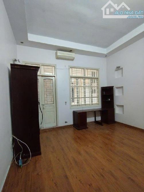 Chốt deal ngay! Nhà VIP Thanh Xuân, ô tô đỗ cửa, 5 tầng, 45m2, 12.8 tỷ