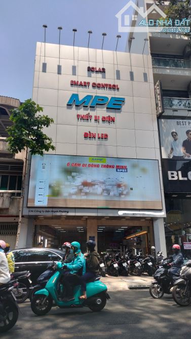 Bán nhà 1 lầu, mặt tiền đường Bạch Đằng, P2, Tân Bình. DT 8,6 x 24m. HĐT 95 tr/th--- 46 tỷ