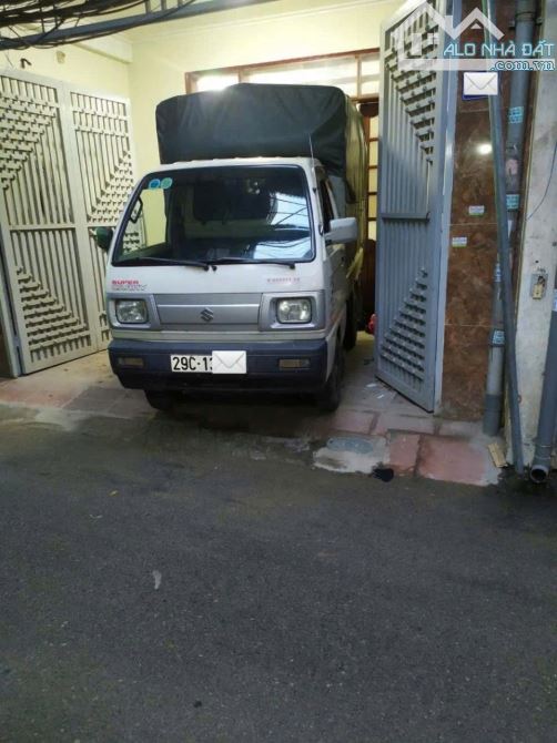 PL oto tải đỗ cửa, ngõ thông kinh doanh. DT 71m2 MT 4,5m sổ vuông đẹp. Giá hơn chục tỷ