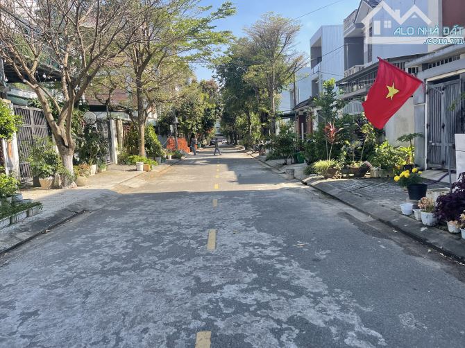 Bán nhà MT Sơn Thuỷ, Ngay Khu Liên Cơ, 2 Tầng, 125m2, 5pn Hơn 6 Tỷ