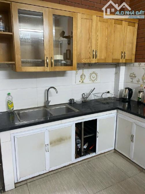 Nhà phố Đội Cấn, 47m, 4 tầng, 10m ô tô.