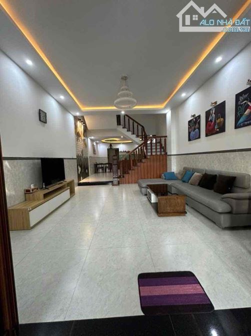 🔥 MUA NGAY! NHÀ 3 TẦNG ĐẸP – KHU VIP NAM VIỆT Á, GẦN SÔNG GẦN BIỂN