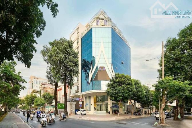 Building mới - HC 2023 đẹp nhất đường Lê Lai, Q1. DT: 14.5x28m - 2 hầm, 10 lầu