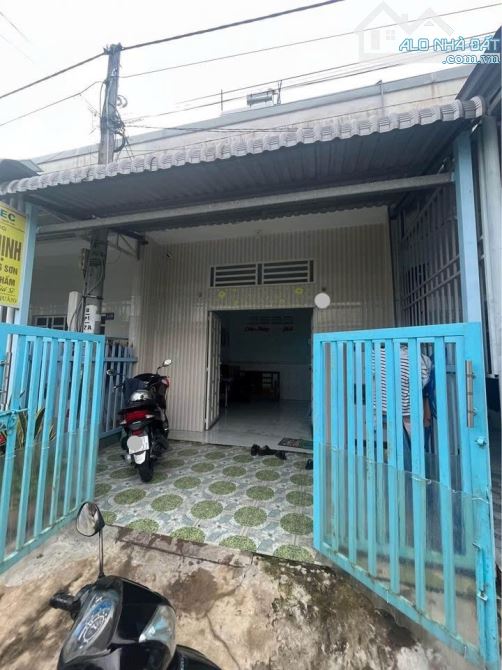 Bán gấp nhà cấp 4 đường Tân Hiệp 4, Hóc Môn, sổ hồng riêng , 100m2, giá chỉ 855 triệu