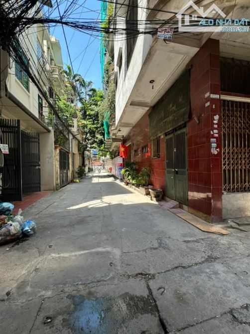 Bác Trường bán gấp phố Xuân Thủy, DT: 61m2, 4T, giá: 15.5 tỷ, Cầu Giấy