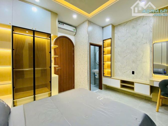 NHÀ 4 TẦNG VỊ TRÍ SIÊU ĐẸP HẺM XE HƠI,KHU VIP 120 CĂN ĐỒNG BỘ,DÂN TRÍ CAO,TRẦN THỊ TRỌNG - 1