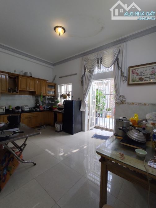 VÀI BƯỚC RA MẶT TIỀN, Lâm Văn Bền Q7. NHÀ 2 MẶT TIỀN TRƯỚC SAU, 100M2, 3 Tầng,  , 10.5TỶ - 1