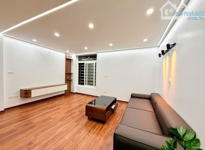 BÁN NHÀ MẶT NGÕ PHỐ KIM HOÀ TRUNG TÂM QUẬN ĐÔNG ĐA 30M2;6 TẦNG;MẶT 4M;4 PN;5,95 TỶ.NHÀ TIỆ - 1