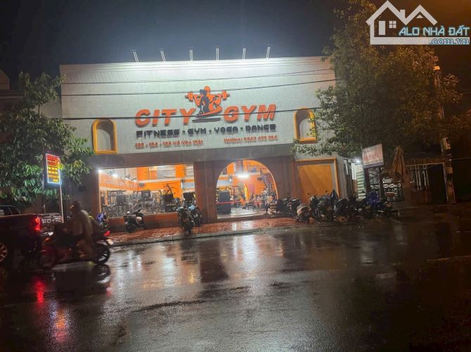 Bán căn nhà mặt tiền võ văn kiệt 345m2, trung tâm phan thiết. - 1