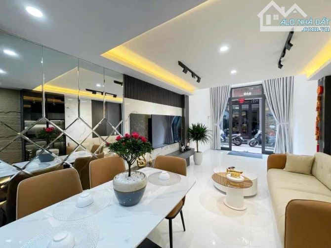 Nhà Nguyễn Văn Linh- Nội thất hiện đại 53m2- Vào ở ngay, giá nhỉnh 4tỷ - 1