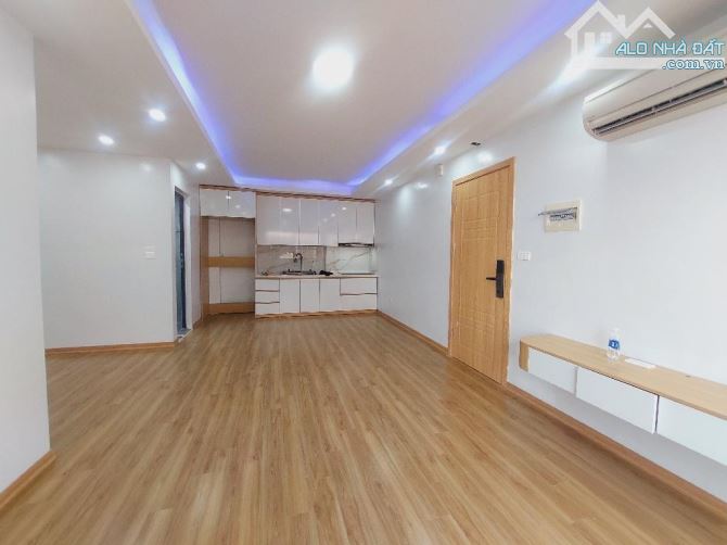 Bán căn Cc Ct2 Thạch Bàn 76m 2ngủ. Sổ đỏ sang tên ngay - 1