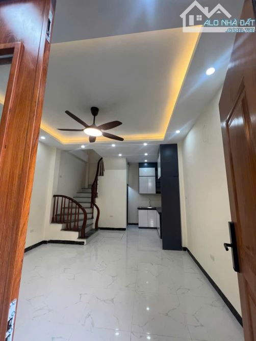 Ảnh thật! em Bán căn nhà thị trấn Chúc Sơn gần LK Lộc Ninh nhà 31m 4tầng giá 2.98 tỷ - 1