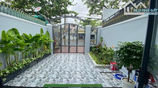 👉 BÁN BIỆT THỰ 3 TẦNG 3 MÊ ĐẸP FULL NỘI THẤT DT 125M2 HỒ NGHINH CÁCH BIỂN 100 M GIÁ 18 TỶ - 1