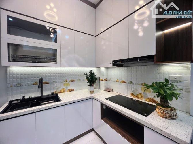 BÁN NHÀ PHỐ NGUYỄN TRÃI - THANH XUÂN - FULL NỘI THẤT - 38.5M X 5 TẦNG - MT 4M - 1