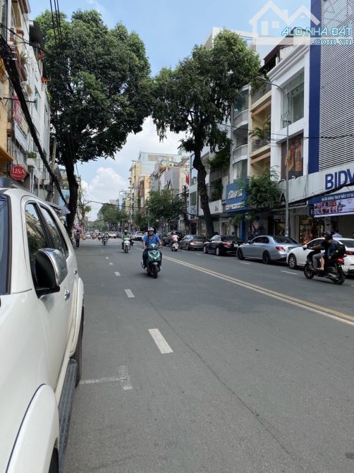 Bán nhà mặt tiền Lê Minh Xuân -Vân Côi, P7 Q.Tân Bình (4.5*16m) 4 lầu thang máy giá 15.9Tỷ - 1
