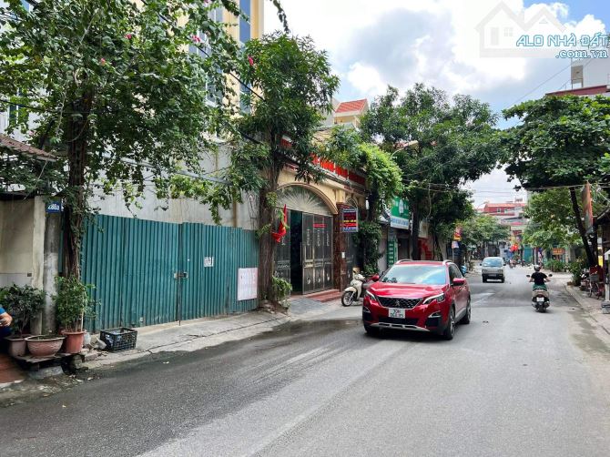 Bán Nhà C4 Mặt Phố Cổ Nhuế chỉ 223tr/m2 mặt tiền đẹp xây Building - 1
