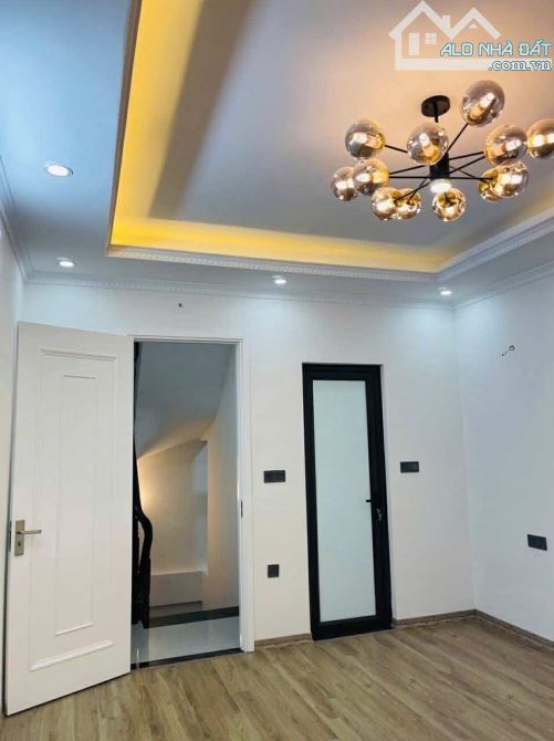 💥💥5 TẦNG MỚI XÂY PHỐ THANH LÂN- Ô TÔ ĐỖ CỔNG - ĐÓN QH VÀNH ĐAI 2.5💥💥NHỈNH 5 TỶ - 1