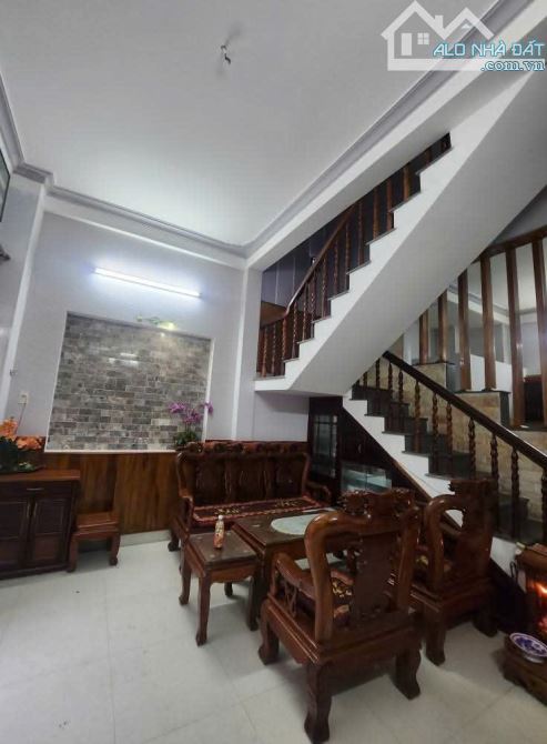 🏡 BÁN NHÀ QUY NHƠN 3 TẦNG KIÊN CỐ – HẺM KHU TẬP THỂ BỘ & ĐƯỜNG SẮT – GIÁ TỐT! - 1