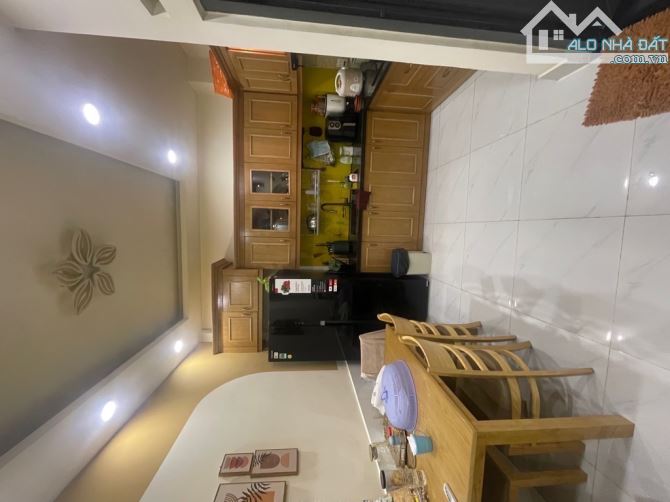 Bán Nhà Bình Thạnh- Hoàng Hoa Thám - Nhà Đẹp 4 Tầng - DT 40m2 - Full Nội Thất - Nhỉnh 6 tỷ - 1