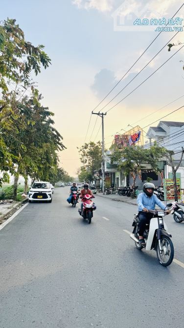 NỀN THỔ CƯ MẶT TIỀN BỜ HỒ BÚNG XÁNG ĐH CẦN THƠ, KHU TẬP TRUNG HÀNG QUÁN ĂN UỐNG TẤP NẬP - 1