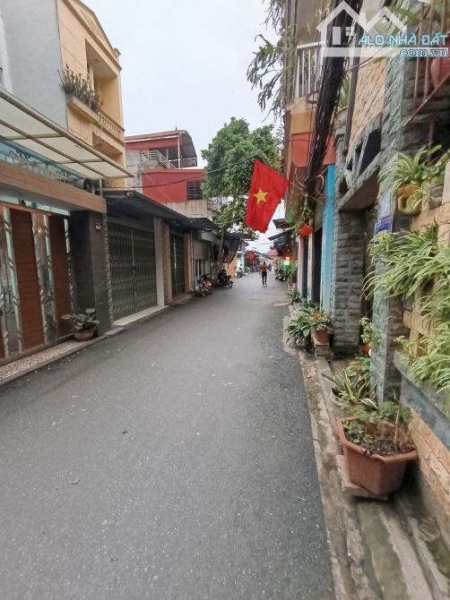 💥NHANH TAY - ĐẤT HIẾM YÊN VIÊN - GIA LÂM 105M2 X MT 4M LÔ GÓC - VỊ TRÍ VIP 💸 9.9 TỈ - 1
