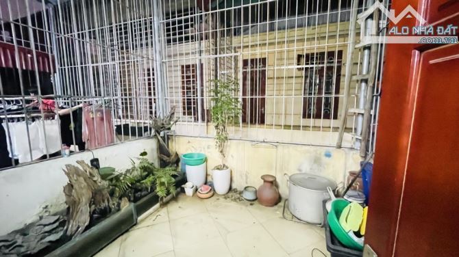 TRUNG TÂM CẦU GIẤY 5 TẦNG - NHÀ ĐẸP Ở NGAY - NGÕ THÔNG GẦN Ô TÔ - CHỈ NHỈNH 7 TỶ. - 13