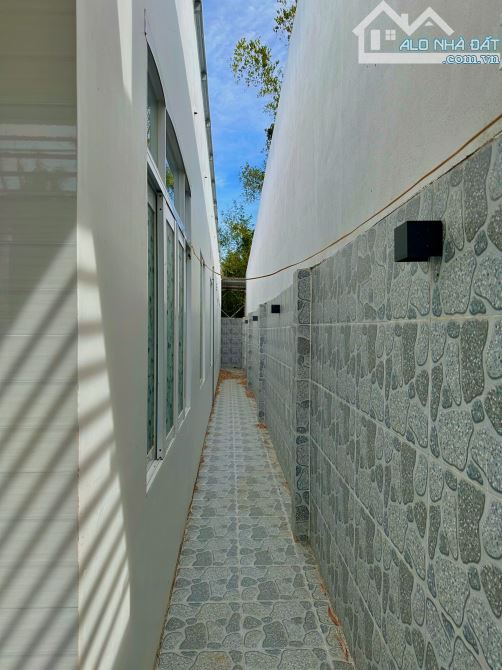 Cần bán nhà mới 3 phòng 2 wc Huỳnh Tấn Phát Phan Rang kề khu K1 - 14