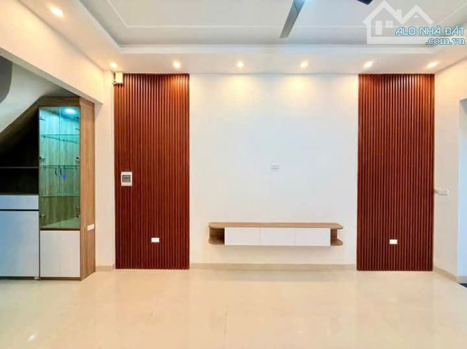 BÁN  GẤP NHÀ ,PHÂN LÔ  HOÀNG DIỆU HÀ ĐÔNG Ô TÔ ĐỖ CỬA  47M2 GIÁ 7.5TỶ - 5