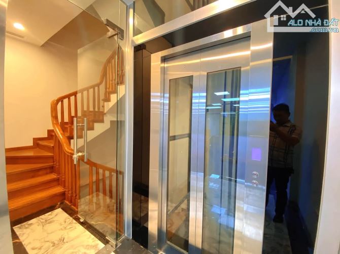 CHỦ GIẢM SỐC 2 TỶ CÒN 20TỶ MẶT PHỐ ĐẶNG THÙY TRÂM 55M2*4 TẦNG*5.7M MT KINH DOANH ĐỈNH - 2