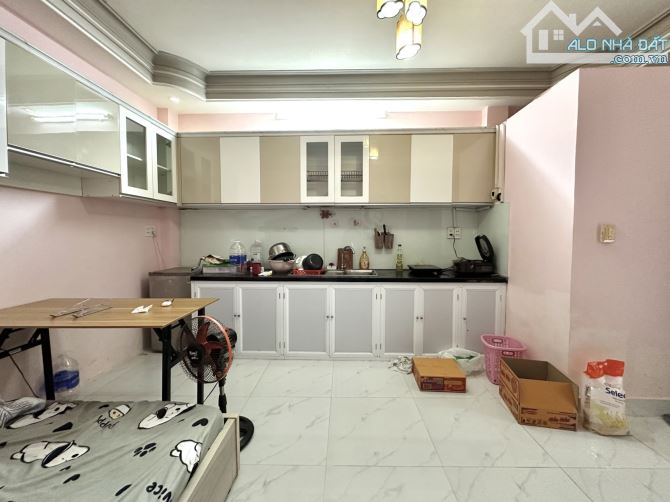 Bán nhà Trần kế xương quận Phú nhuận - 5 tầng - 9,5 tỷ. - 2
