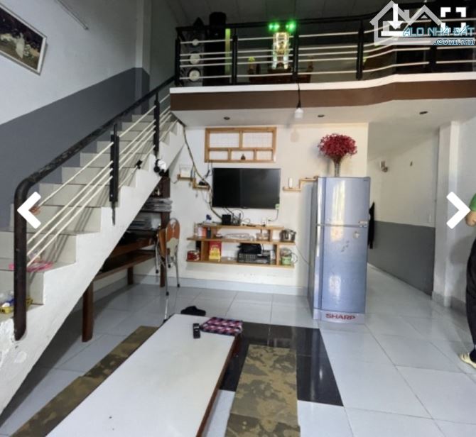 BÁN NHÀ CẤP 4 GÁC LỬNG – 156M2 – GẦN TÔN ĐẢN  🏡 Diện tích: 156m2 (Ngang 5m), nhà kiên cố, - 2