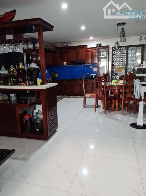 Bán nhà 3,5 tầng đường 10m5 Mai Chí Thọ,Hòa Xuân,Cẩm Lệ gần Nguyễn Phước Lan - 2