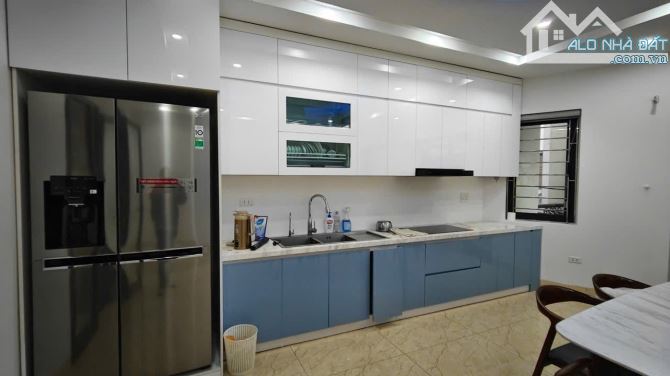 Bán Nhà Lạc Long Quân - 55m2 x 4 Tầng ~ 9 Tỷ - Dân Xây -  Ô Tô Đỗ Cạnh. - 2