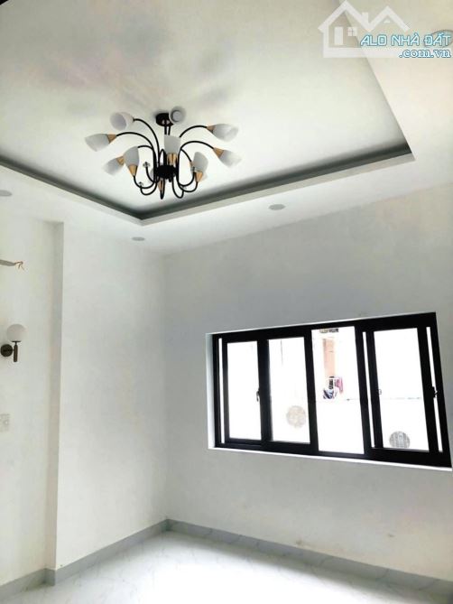 60M2 - CHƯA TỚI 6 TỎI - XE HƠI ĐỖ CỬA - BTCT CHẮC CHẮN - P11, GÒ VẤP - 2