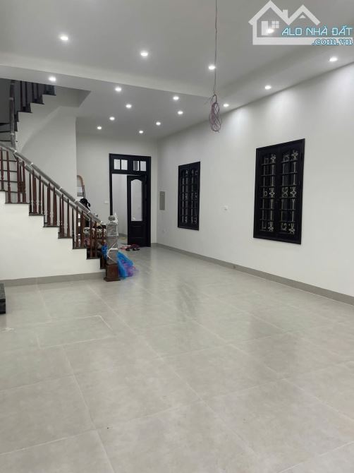 Nhà Mặt Phố Bồ Đề, 105m2. Mt 6m. oto tránh. VỈA HÈ. Lô Góc, Kinh doanh đỉnh - 2