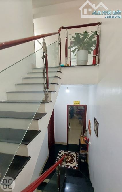 Bán nhà Trần Nhân Tông,  Quán trữ, Kiến An, 3 tầng, 55m2, 6,5 tỷ. - 2