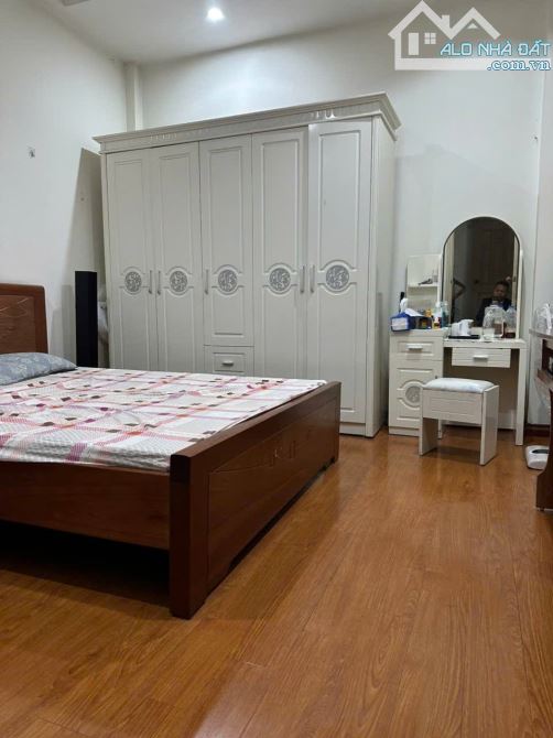 Bán nhà ngã 3 Trung Văn,  Lương Thế Vinh, Phùng Khoang, Nam Từ Liêm. Giá : 13,3 Tỷ - 2
